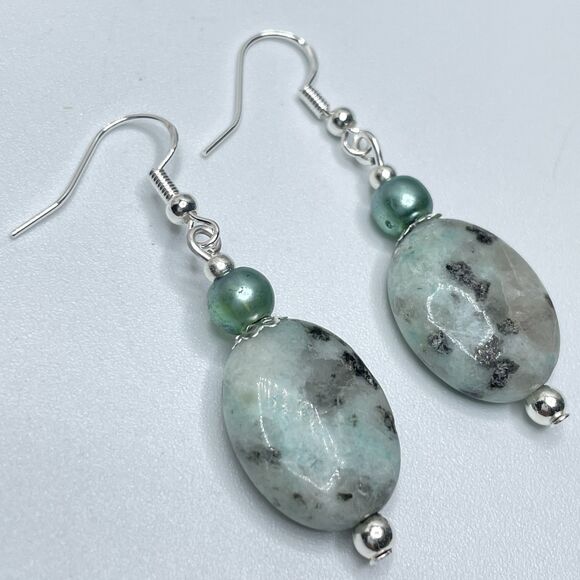 Artisan Jewelry - Artisan Kiwi Jasper Stone Oval Cut Seed Bead Silver Plated Dangle Earrings